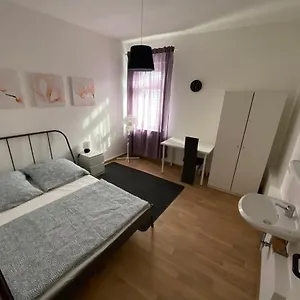 https://hotel-am-schloss-frankfurt-am-main.frankfurtammainhotels.com